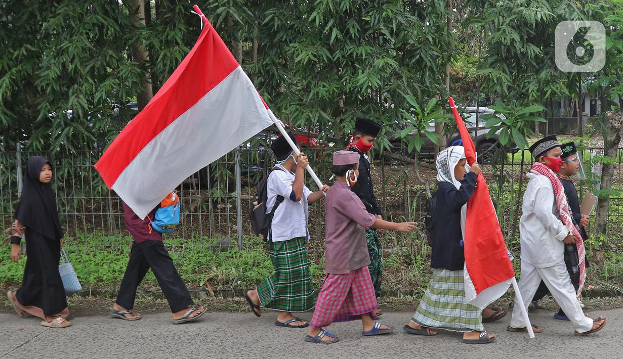 FOTO: Pawai Hari Santri Nasional 2020 - News Liputan6.com