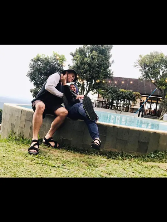 Ikke Nurjanah & Karlie Fu (Instagram/karliefu_)