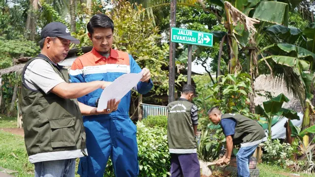 Pertamina Patra Niaga melalui unit Aviation Fuel Terminal (AFT) Sultan Mahmud Badaruddin II berupaya memulihkan kondisi sosial dan lingkungan di Kelurahan Talang Jambe dan Talang Betutu, Palembang.