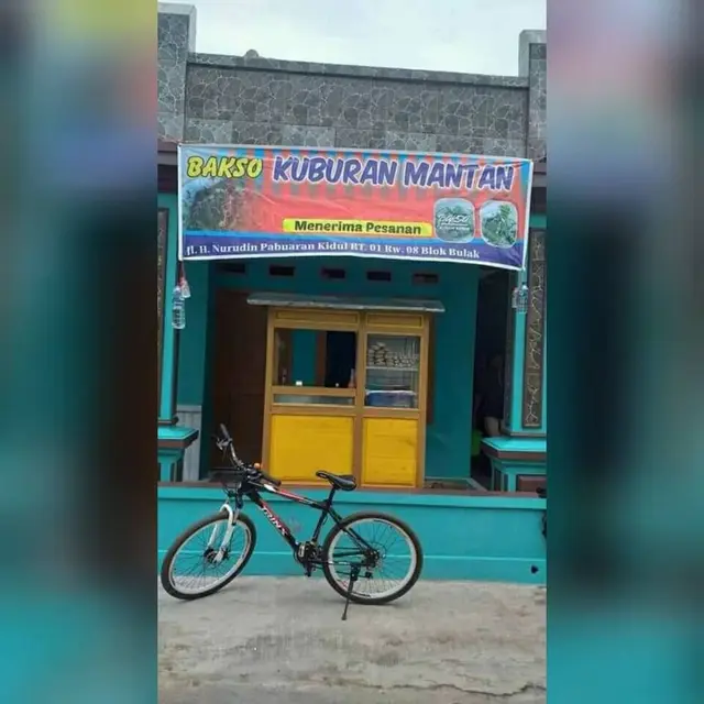 6 Potret Nama Tempat Usaha Ini Nyeleneh Banget, Bikin Mikir Dua Kali