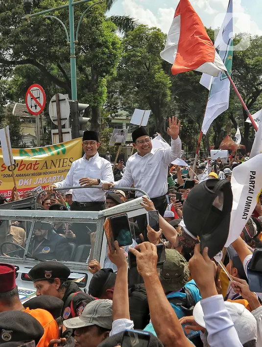 Anies-Cak Imin menjadi pasangan bacapres dan bacawapres pertama yang mendaftar ke KPU. (Liputan6.com/Angga Yuniar)