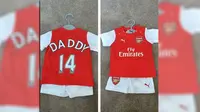 Bintang Arsenal Belikan Sang Buah Hati Jersey Terbaru