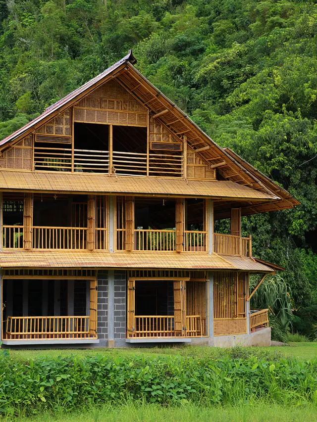 Model Rumah Bambu dan Batako Dua Lantai (Foto: Reve Art AI)
