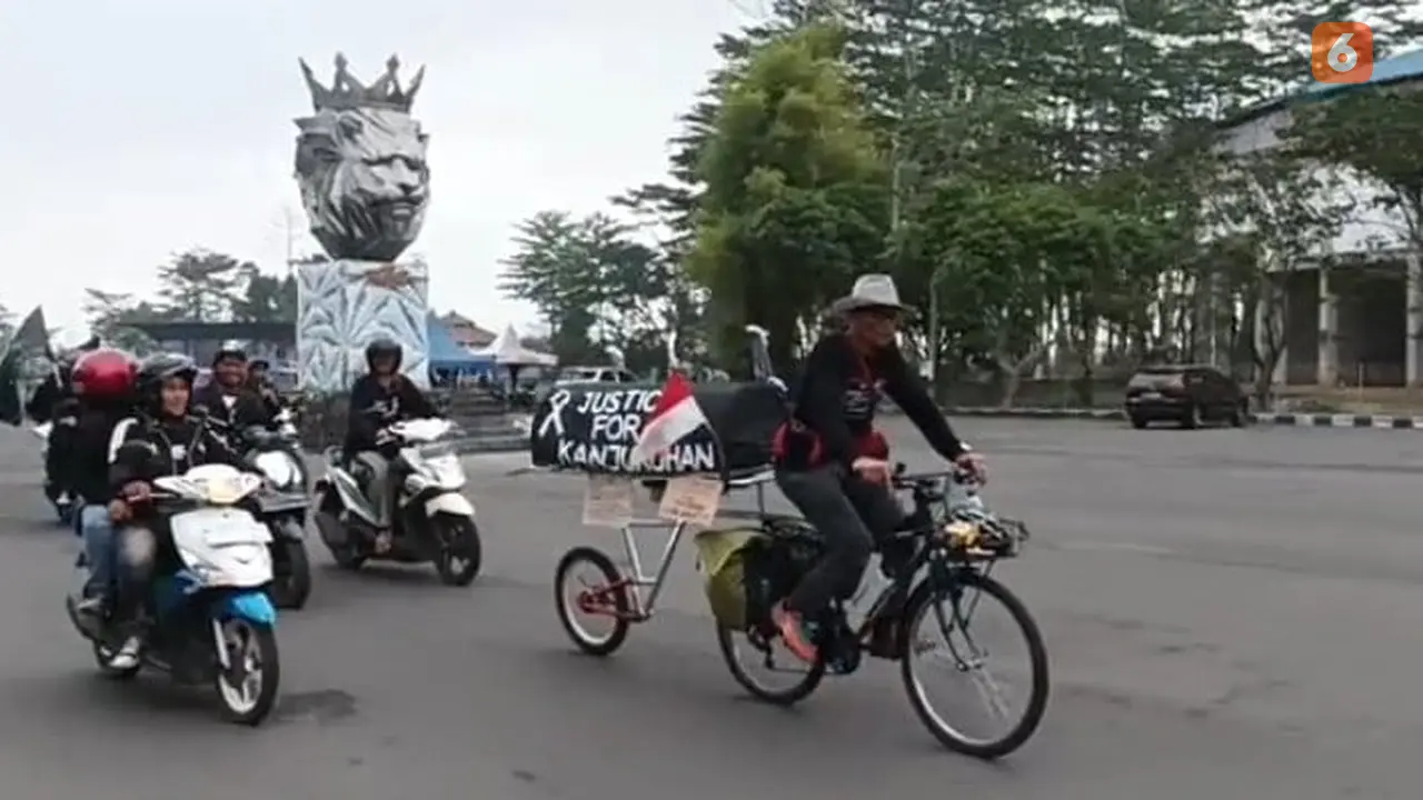 Menolak Lupa untuk Keadilan Korban Kanjuruhan, Pria Ini Gowes Malang ke Jakarta