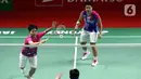 Pebulu tangkis ganda putri Indonesia, Apriyani Rahayu/Siti Fadia Silva Ramadhanti saat bertanding melawan Lee So Hee/Shin Seung Chan (Korea) pada Perempat Final Indonesia Masters 2022 di Istora Senayan, Jakarta, Jumat (10/6/2022). Apriyani/Siti Fadia unggul 15-21, 21-16 dan 21-16. (Liputan6.com/Helmi Fithriansyah)
