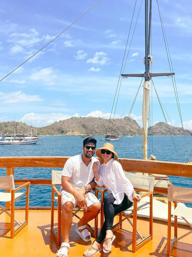 7 Momen Liburan Irish Bella dan Ammar Zoni di Labuan Bajo, Romantis