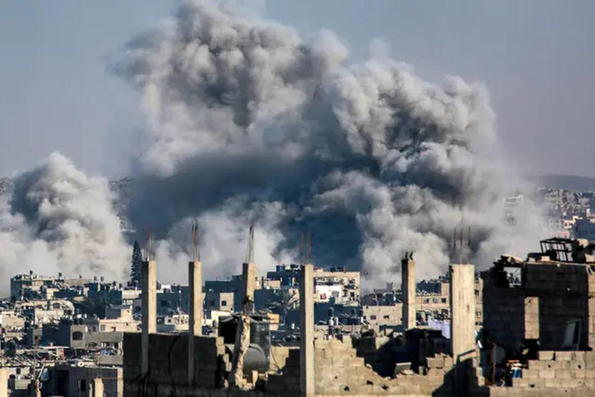 Di Tengah Negosiasi Gencatan Senjata, Israel Bombardir Jalur Gaza