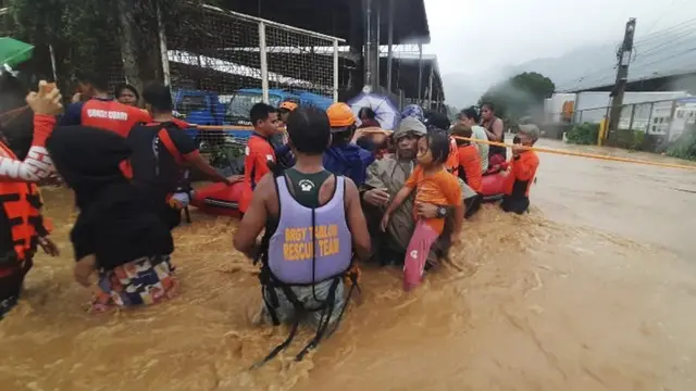 Banjir Akibat Topan Rai Landa Filipina