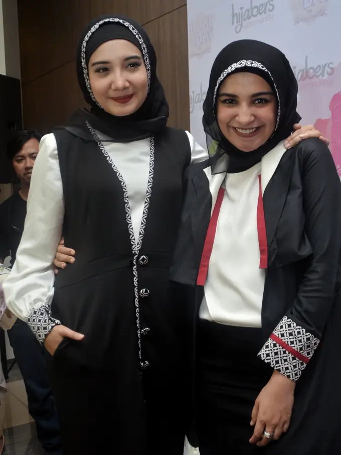 [Bintang] Shireen Sungkar - Zaskia Sungkar