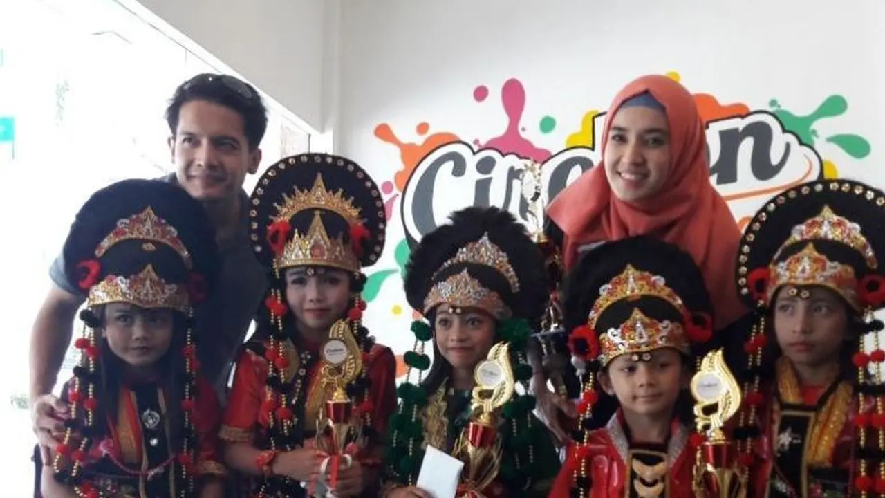 [Bintang] Dimas Seto-Dhini Aminarti