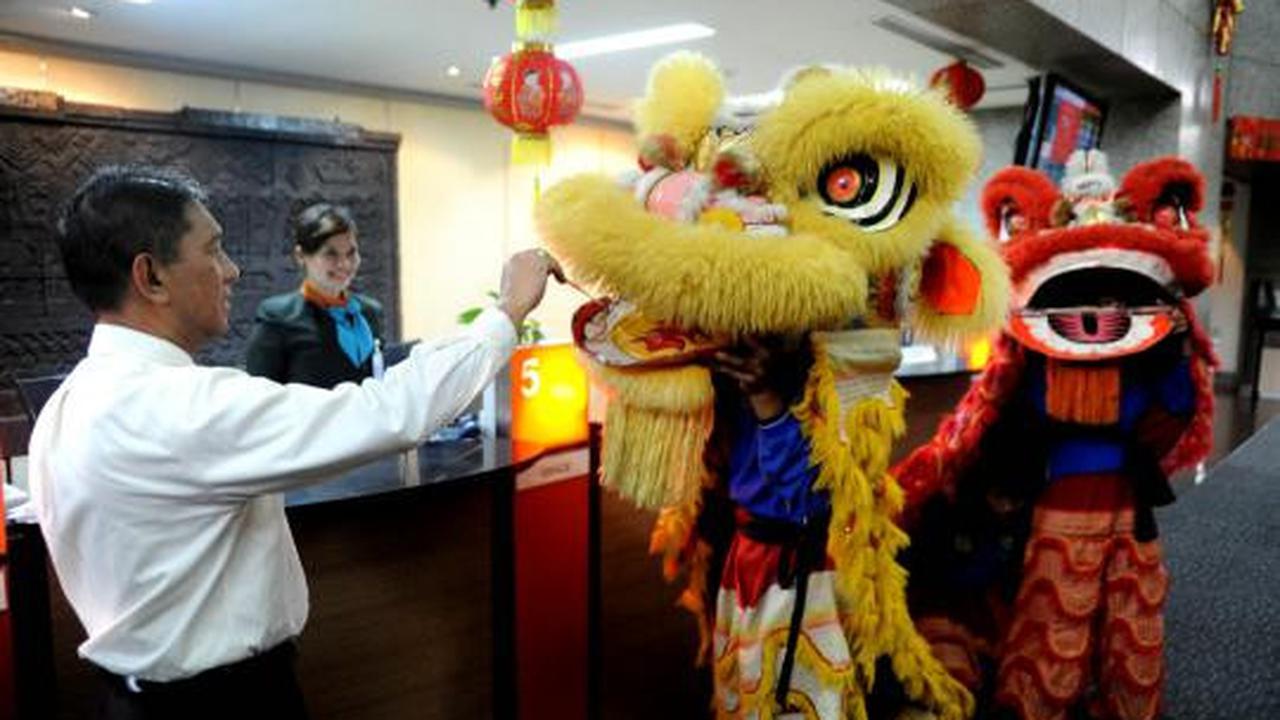 Atraksi barongsai hibur nasabah BNI