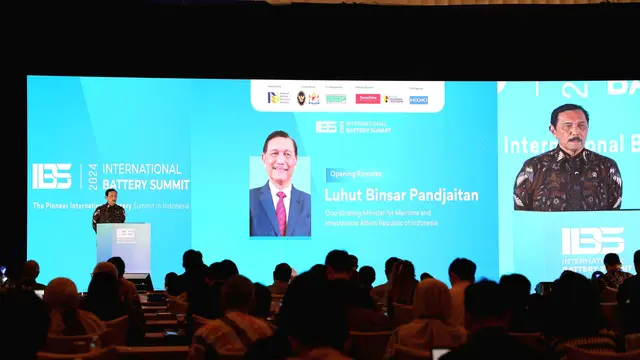 Menteri Koordinator Bidang Kemaritiman dan Investasi Luhut Binsar Pandjaitan menghadiri International Battery Summit 2024, Senin (29/7/2024). (Foto: Kemenkomarves)