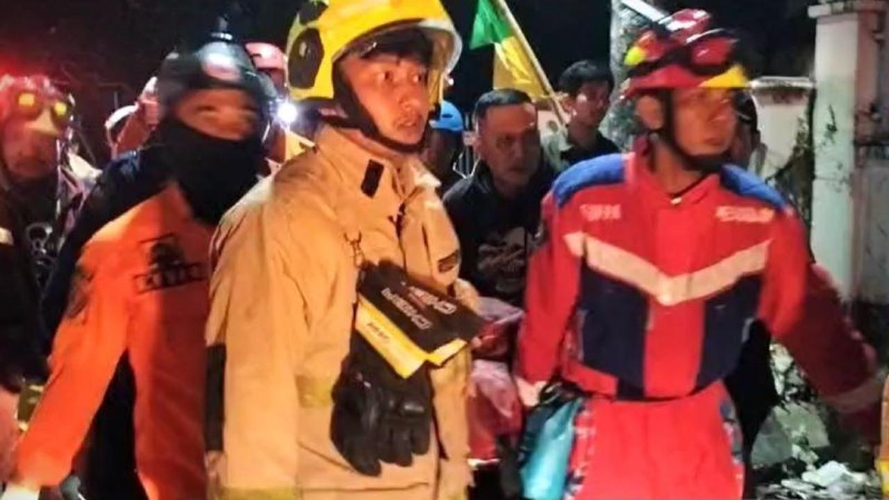 Tragedi Pembakaran DPRD Makassar: 3 Tewas, 5 Terluka dalam Insiden yang Mengguncang Kota