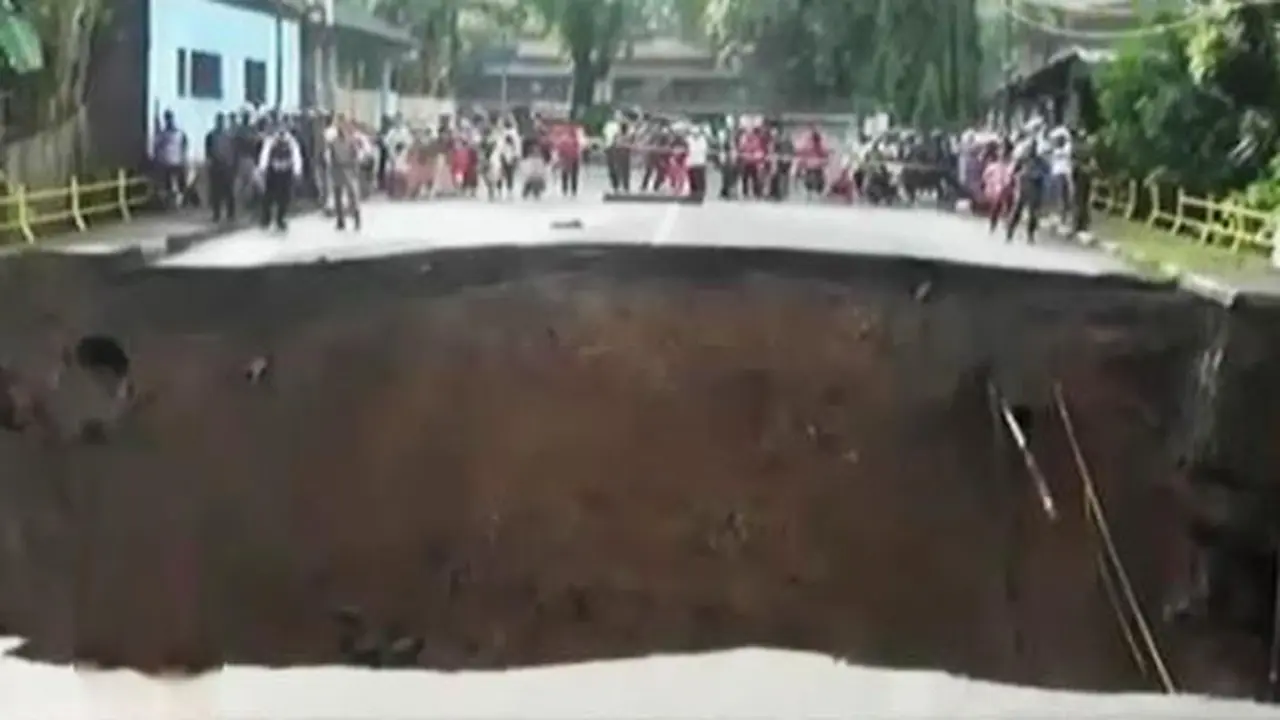 Jalan Raya Banjar Ambles