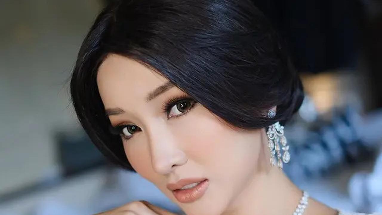 6 Transformasi Mengejutkan Lucinta Luna dari Dulu hingga Sekarang, Drastis Banget!