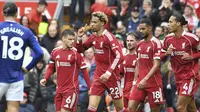 Liverpool meraih kemenangan 2-1 atas Everton pada laga pekan kelima Premier League di Stadion Anfield, Sabtu (20/9/2025) malam WIB. Satu dari dua gol The Reds dicetak Hugo Ekitike (nomor 22). (AP Photo/Rui Vieira)