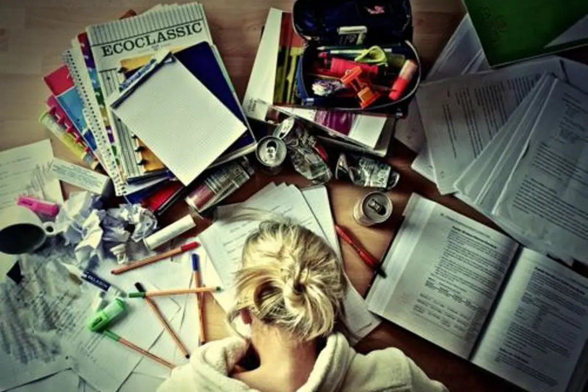 18 GIF yang Menggambarkan Jeritan Hati Mahasiswa