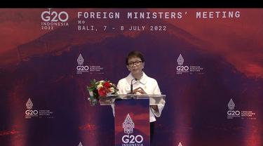 Menlu Retno Marsudi ketika menyampaikan closing statement dari pertemuan tingkat Menteri Luar Negeri G20 di Bali, Indonesia, Jumat (8/7/2022). (Foto: Youtube/ MOFA Indonesia)