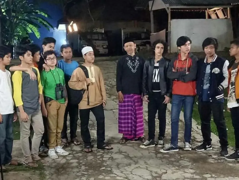 Para pemain sinetron Anak Masjid