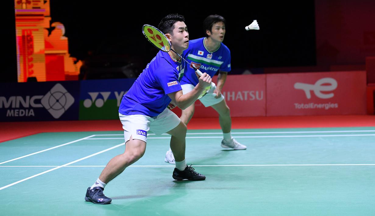 Di babak final, The Minions akan menantang pasangan Jepang, Takuro Hoki/Yugo Kobayashi yang lolos ke partai puncak usai menang atas pasangan Malaysia lainnya yang merupakan unggulan ke-5, Aaron Chia/Soh Wooi Yik dengan rubber game, 21-18, 19-21 dan 21-17. (Dok. PBSI)