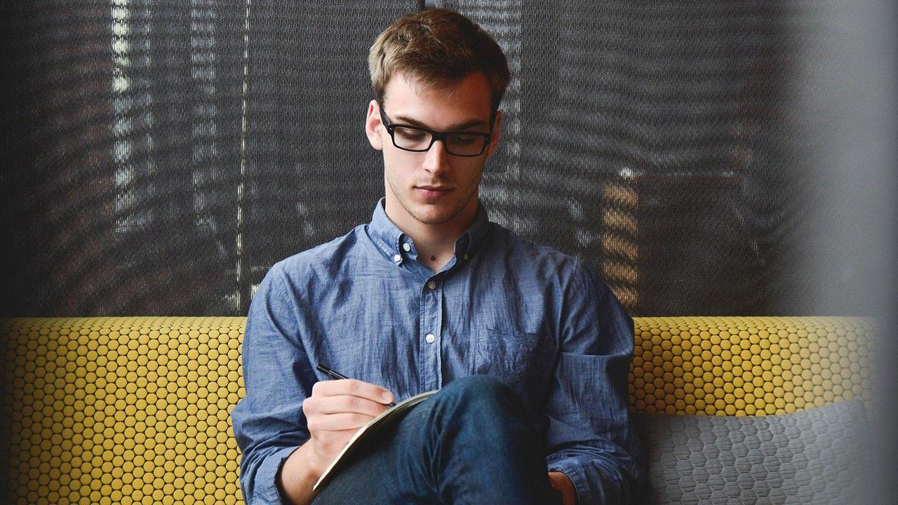 Ilustrasi Pria Santai