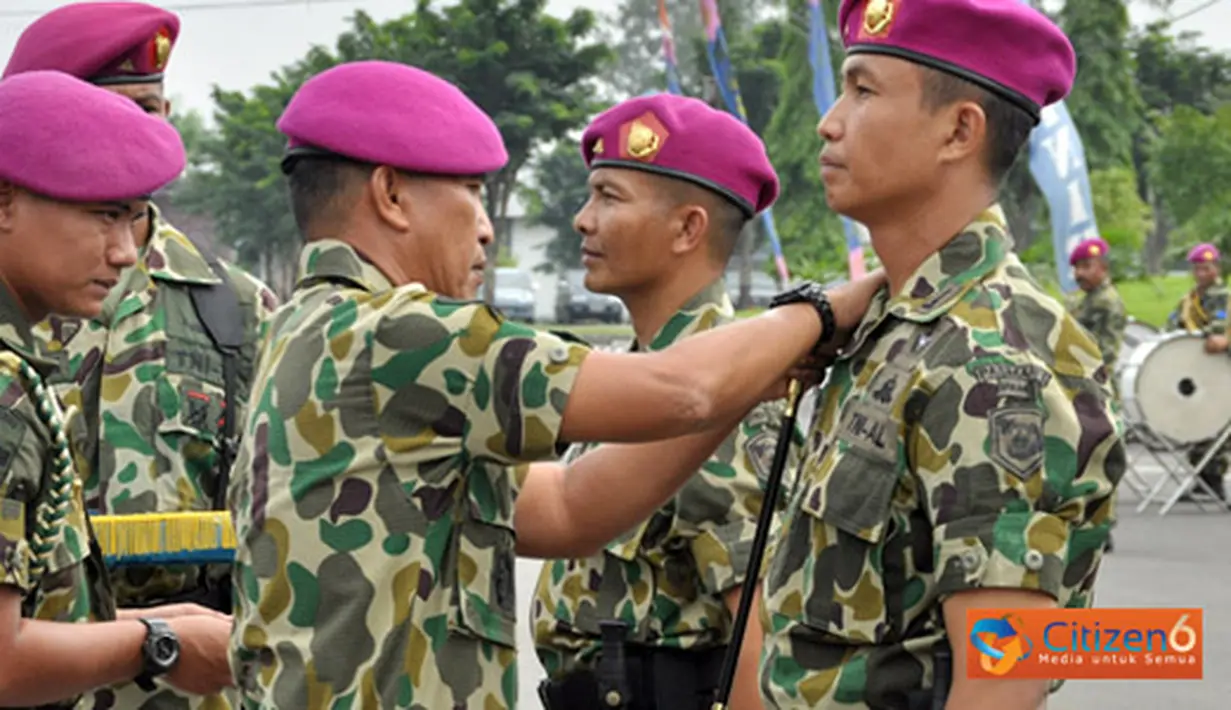 Citizen6, Surabaya: Mayor Marinir Edy Cahyanto sebelumnya Pamen Pasmar-2 (Mantan Dik Reg Seskoal XLIX 2011di Jakarta), sedangkan Letkol Marinir Bambang Wahyuono selanjutnya menjabat sebagai Wadan Denjaka. (Pengirim: Budi Abdillah)