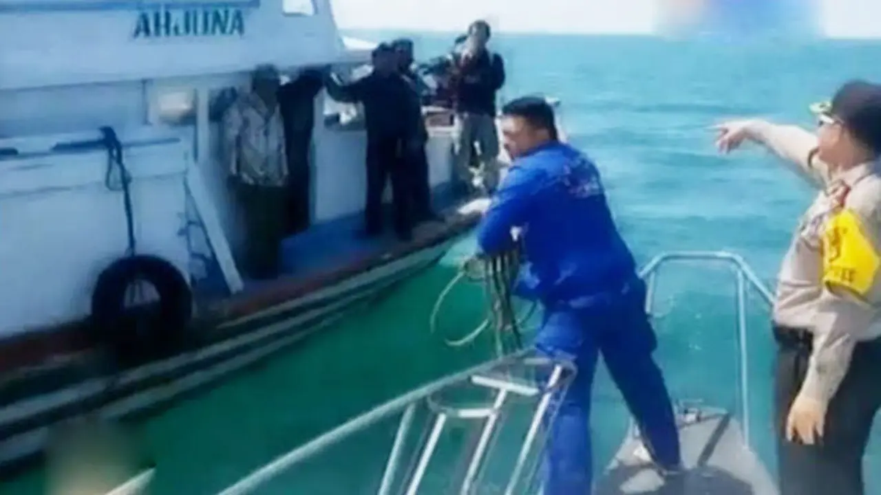 20150719-Kapal Terapung-Jakarta