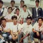 6 Foto Lawas Seleb Saat Bersama Geng SMA Ini Bikin Pangling  (sumber: Instagram.com/ahmaddhanofficial)