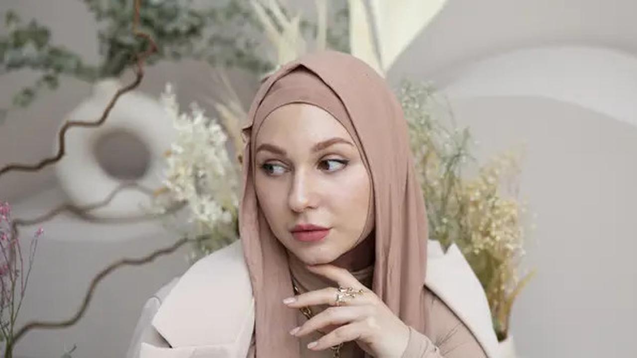 6 Tips Makeup yang Ramah untuk Wudhu, Tetap Menawan Tanpa Menghalangi Ibadah