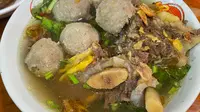 Mengatasi Risiko Asam Urat, Apakah Makan Bakso Masih Aman untuk Penderitanya? (Foto: Agustin Wardani/Liputan6.com)