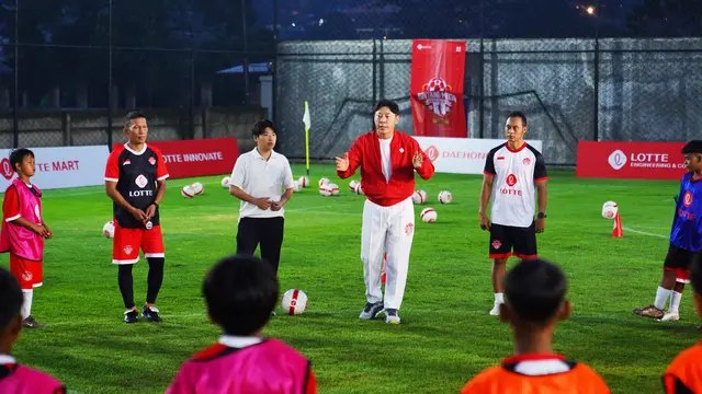 Bersama 2 Mantan Pemain Persija, Shin Tae-yong Latih 40 Talenta Muda Terbaik