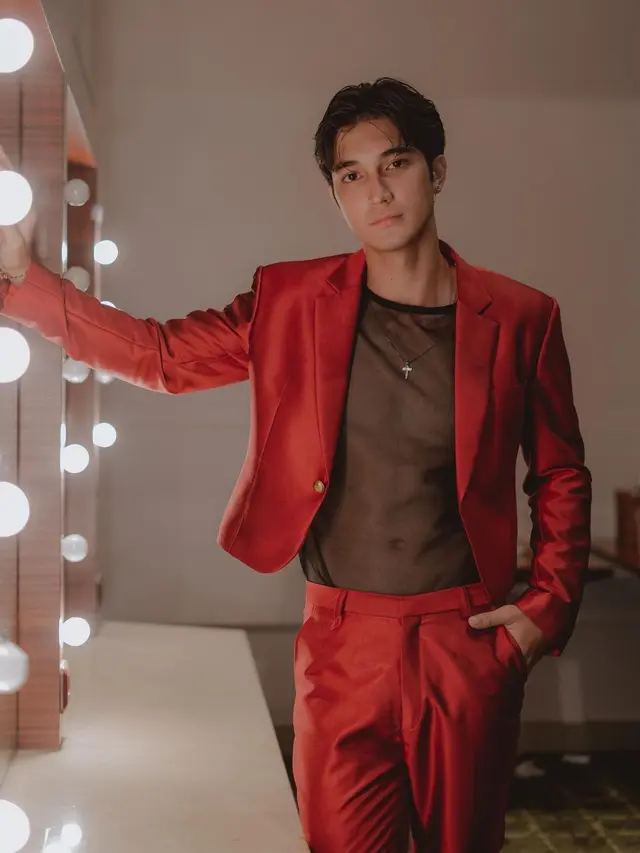 Potret transformasi Junior Roberts bintang film Ivanna (Foto: Instagram juniorrobertss)