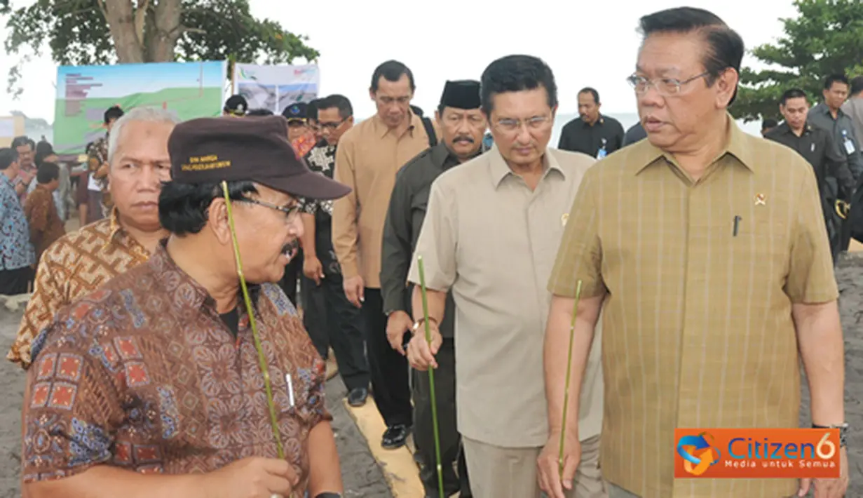 Menteri Kelautan dan Perikanan Fadel Muhammad, Minggu (18/9) melihat kesiapan puncak acara Sail Wabe 2011 di Kabupaten Belitung.