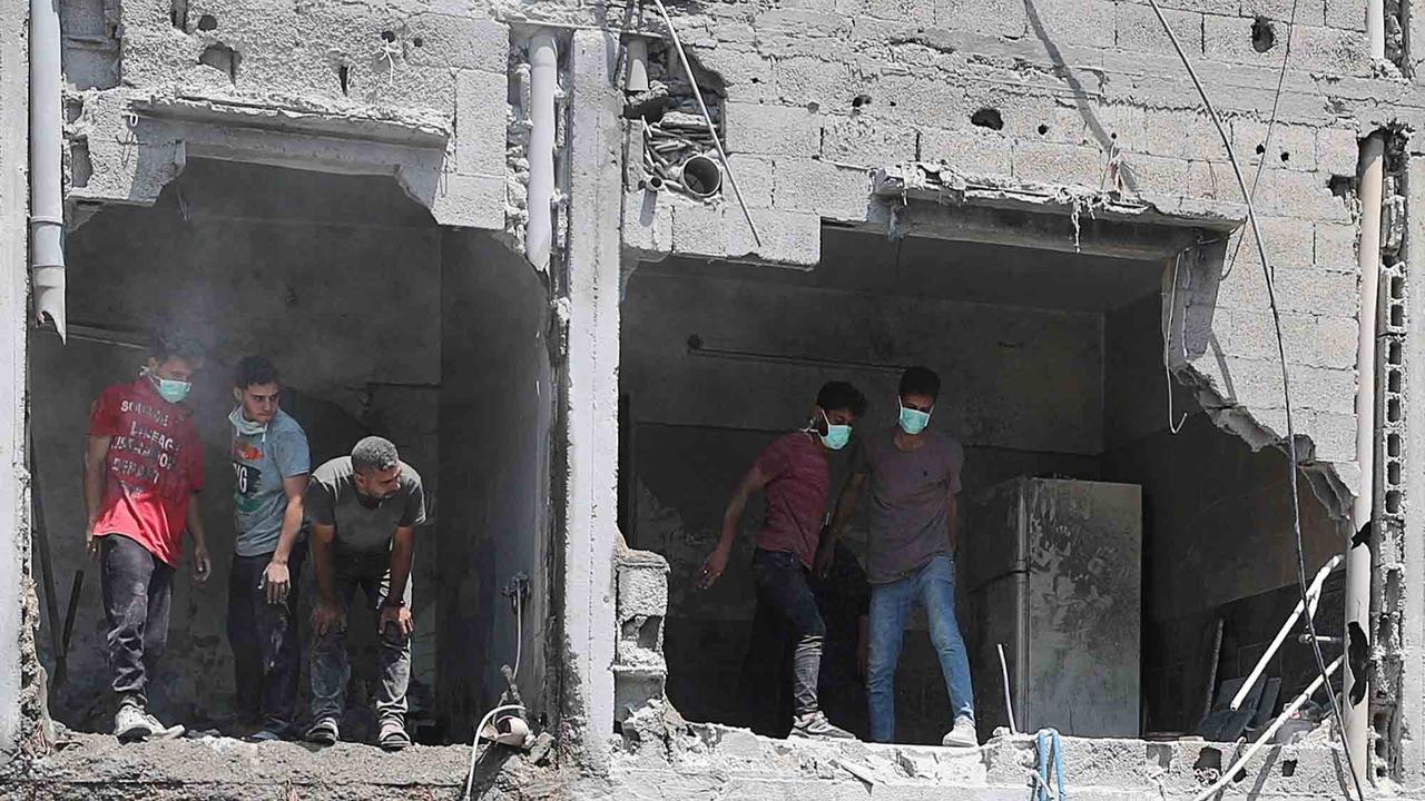 FOTO: Kebiadaban Israel Serang Gaza di Hari Kedua Idul Adha, Sedikitnya 34 Warga Tewas