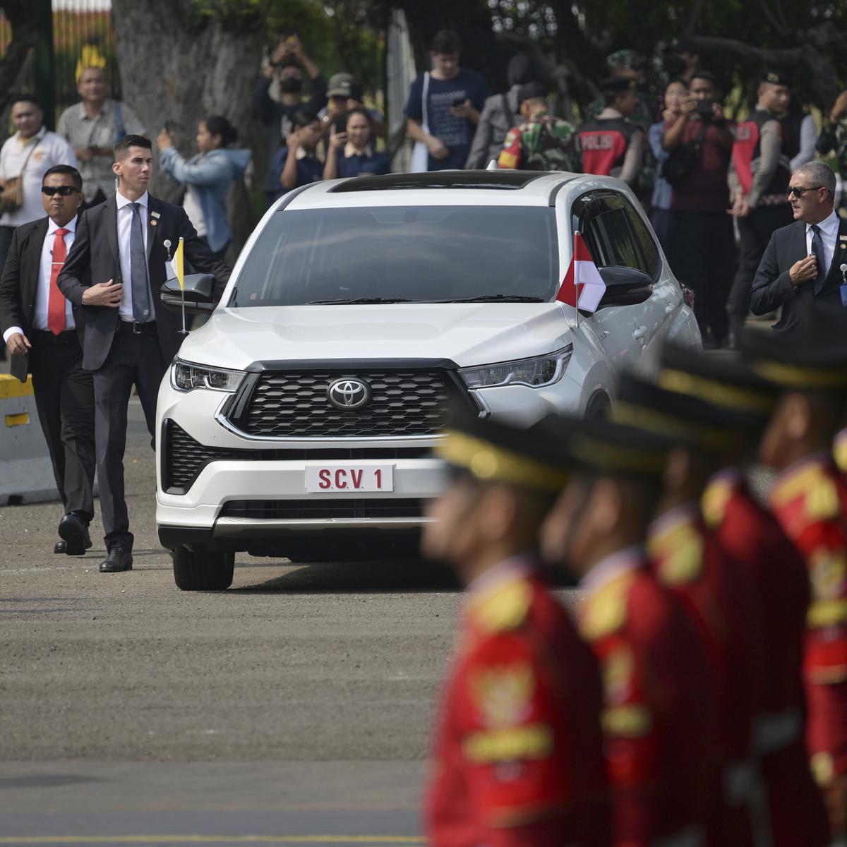 Paus Fransiskus tiba di Istana Kepresidenan Jakarta