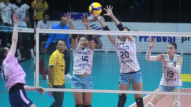 Foto: Gebuk Gresik Petrokimia, Bandung bjb Tandamata Pastikan Satu Tempat di Grand Final Proliga 2023