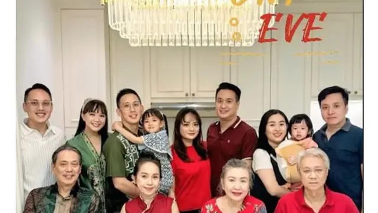 10 Artis Rayakan Imlek 2025 Bareng Keluarga, Semangat Sambut Tahun Baru