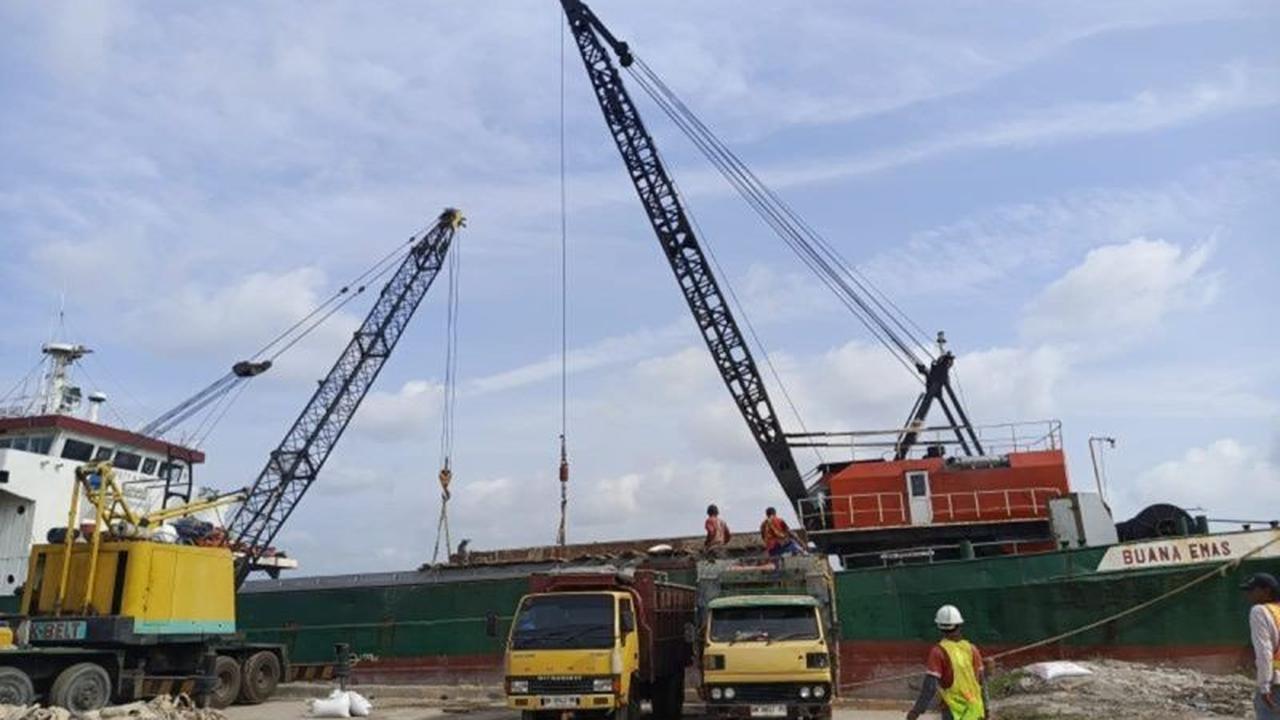 Pelindo Pangkalpinang Siaga 24 Jam Pastikan Ketersediaan Barang Jelang Idul Fitri 2026