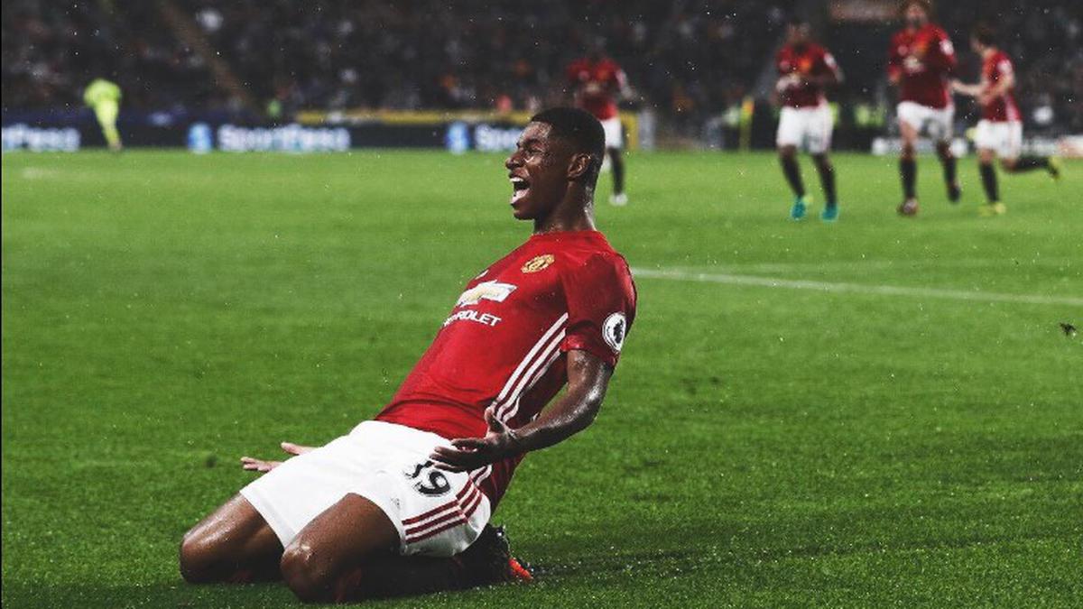 Lihat Rashford, Striker Legendaris MU Ingat Tandemnya