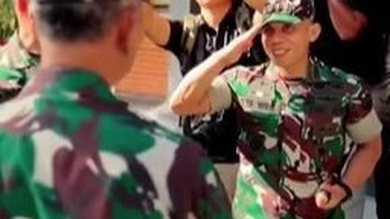 Jenderal Berdarah Kopassus Ketemu para Perwira TNI, Kaget Jumpa Letkol 'King of Sparko' Salam Komandonya Mencuri Perhatian