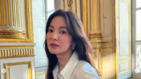 6 Potret Terbaru Song Hye Kyo, Aktris Peraih Daesang di Blue Dragon Series Award 2023 (@kyo1122/instagram.com)