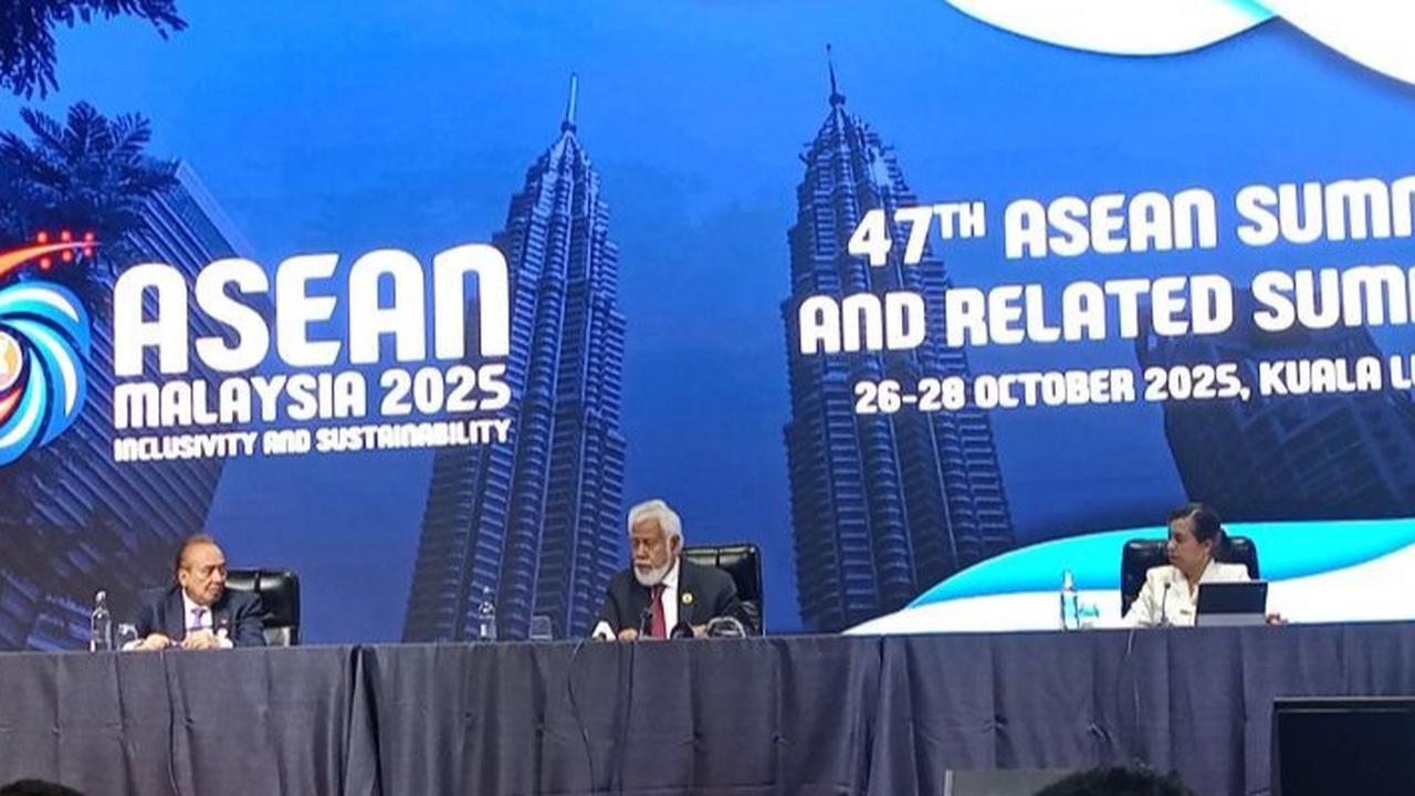 VIDEO: Momen Manis Xanana Gusmao Cium Tangan PM Jepang Baru, Suasana Berubah Gaduh