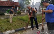 Tahukah Anda, Gotong Royong ASN Babel di Hari Bersih Sedunia: Menghidupkan Kembali Semangat Kebersamaan!