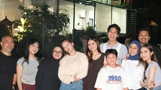 Reuni Geng Mermaid In Love di Tahun Baru 2026, Rebecca Klopper hingga Syifa Hadju Kompak Tampil Kasual