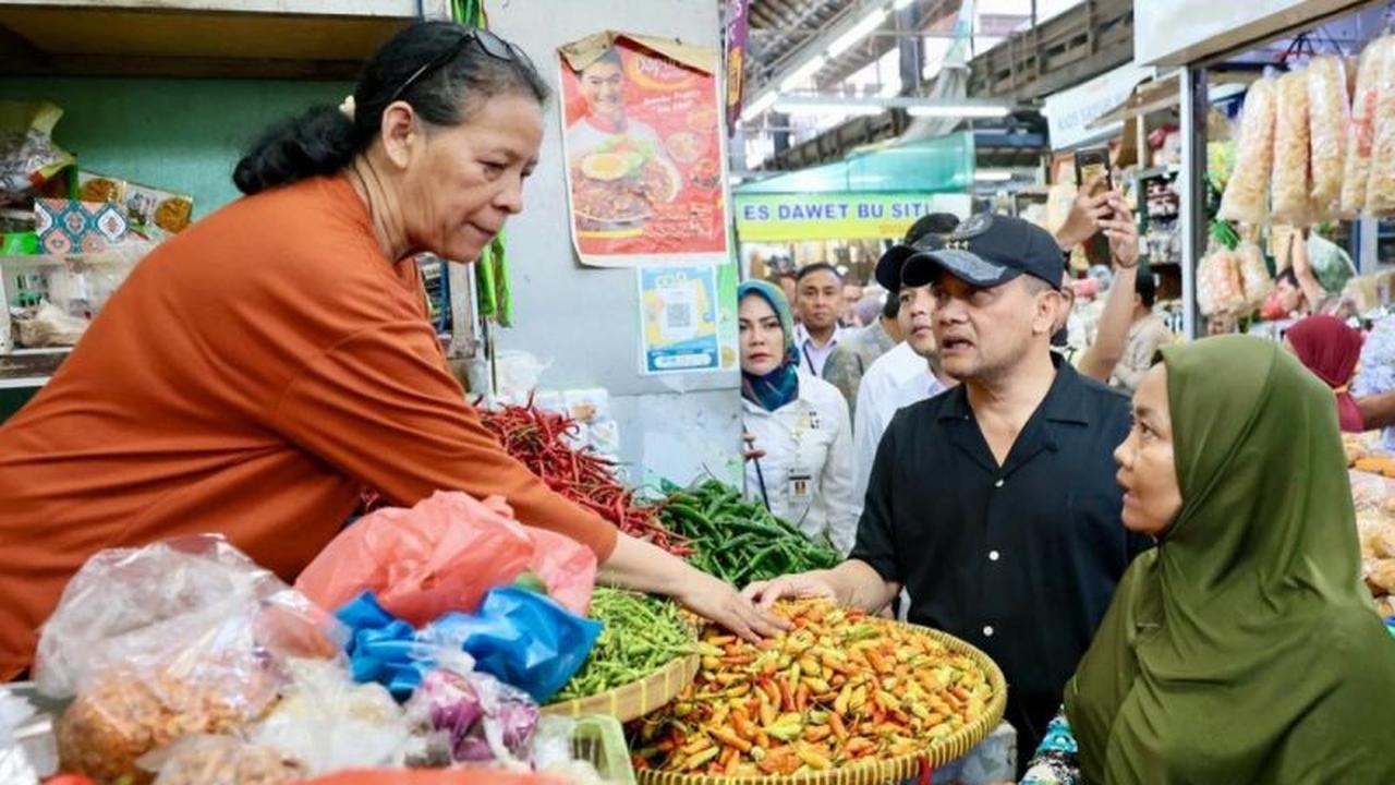 Gubernur Jateng Pastikan Stok Bahan Pokok Aman dan Harga Terkendali Jelang Lebaran