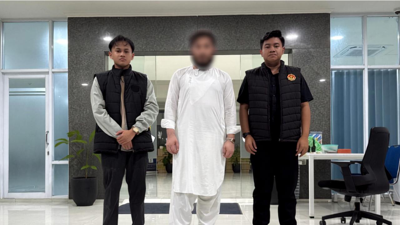WNA Afghanistan Dideportasi Gara-Gara Bikin Restoran di Demak