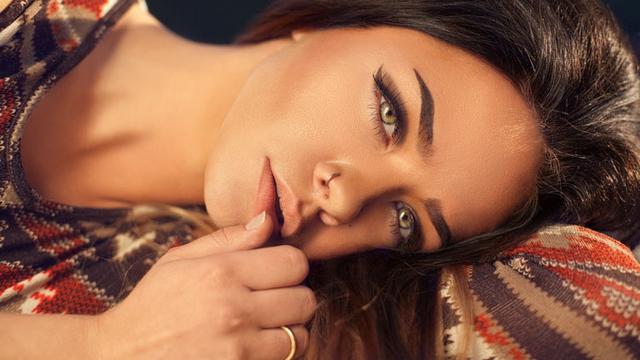 Ilustrasi makeup