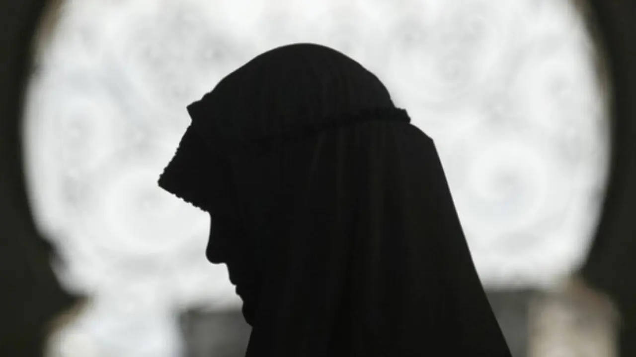Ladies! Ternyata Kamu Juga Bisa Ikut Itikaf di Masjid