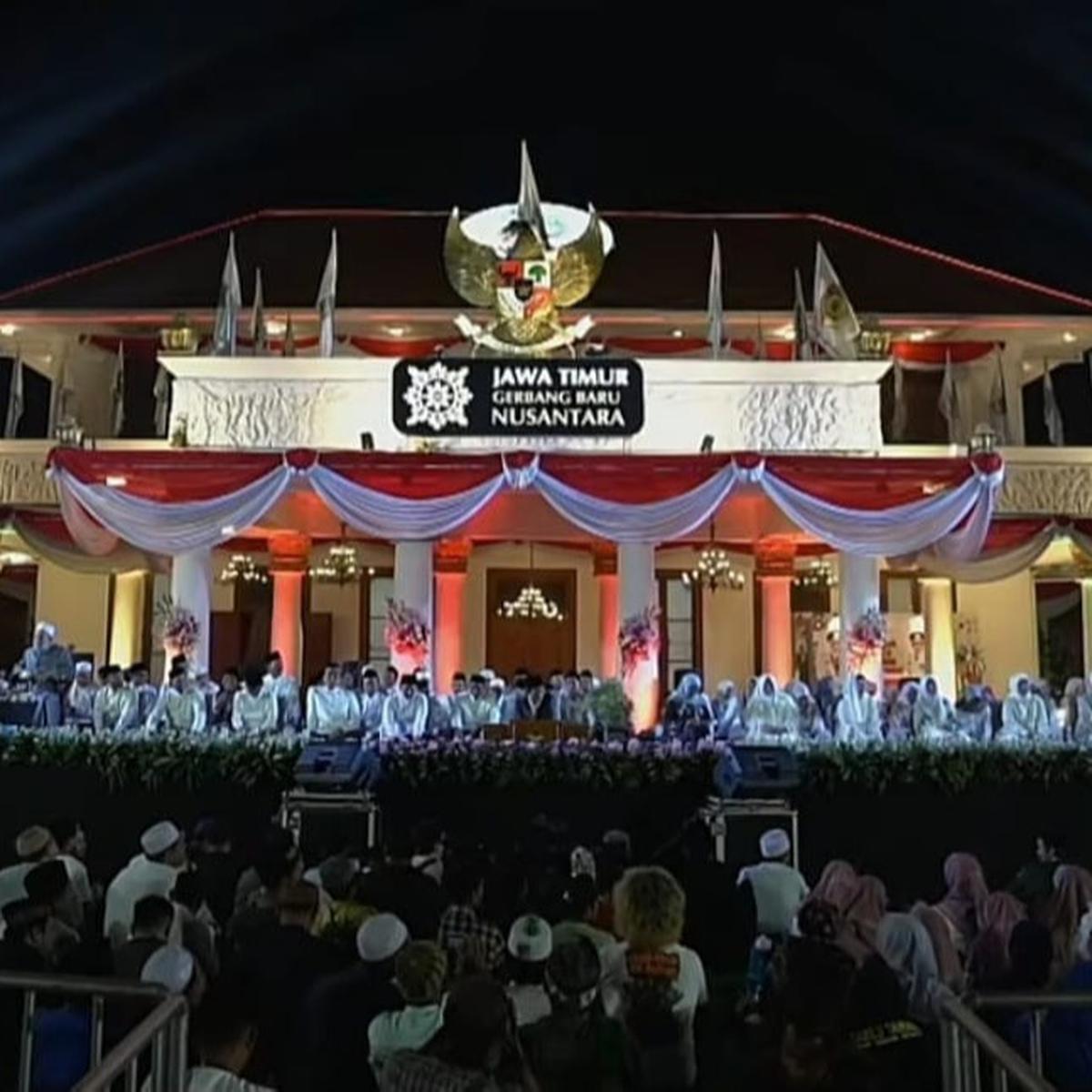 Khofifah dan Gus Iqdam Memperingati Hai Santri