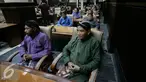 Sejumlah anggota parlemen dan instansi pemerintahan berbusana tradisoinal saat mengikuti sidang paripurna di Gedung DPRD ,DIY, (31/8). Pemakaian busana tradisional untuk memperingati HUT keistimewaan Yogyakarta ke 4. (Liputan6.com/Boy Harjanto)